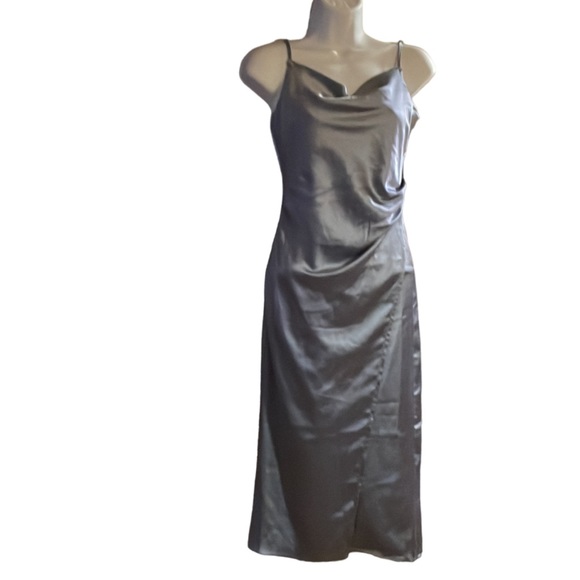 Hollywood Satin Midi Dress - Picture 3 of 15